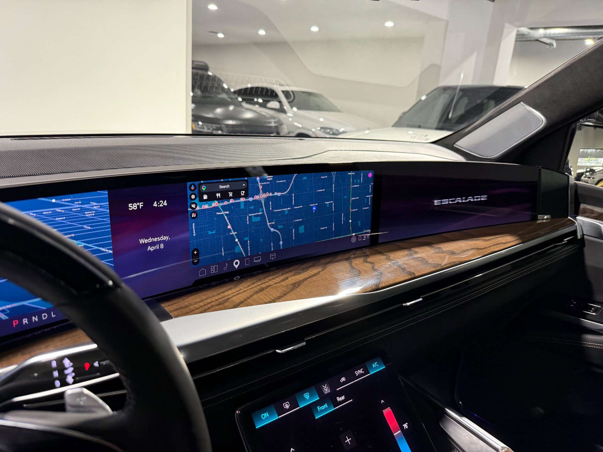 Used 2025 Cadillac Escalade Sport Platinum w/ LPO, ONYX Package image 35