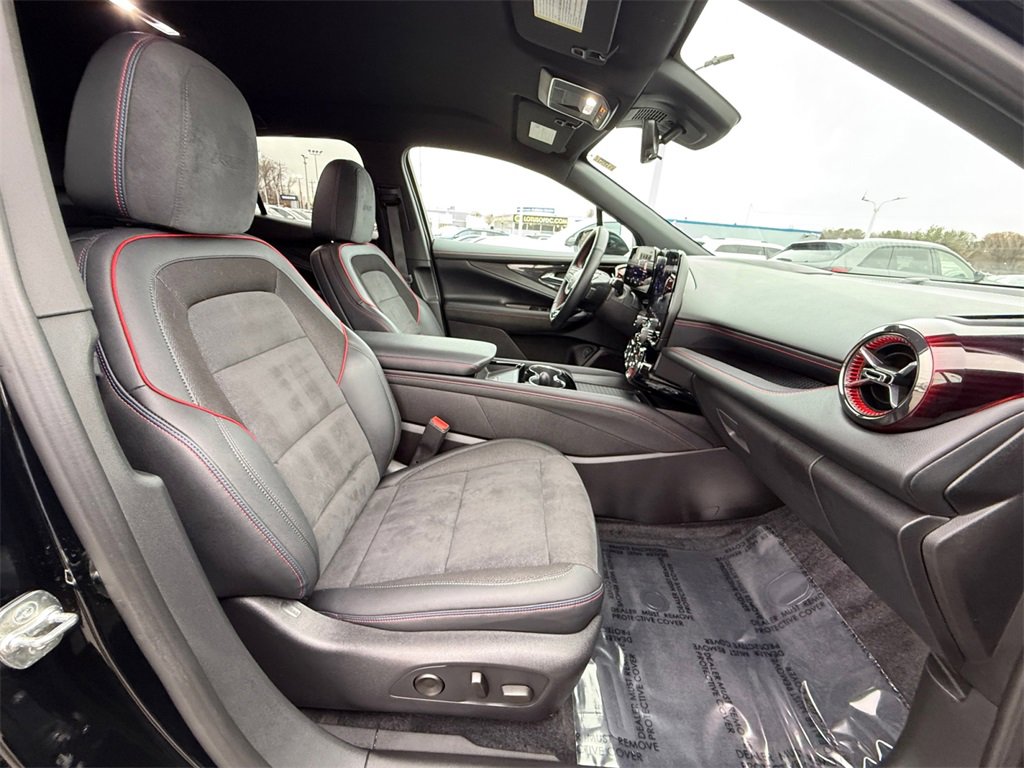 Used 2024 Chevrolet Blazer EV RS image 25