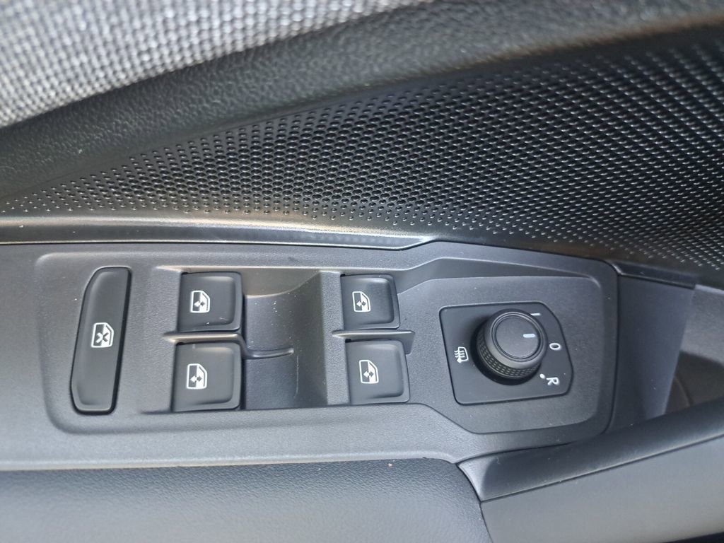 New 2025 Volkswagen Tiguan S image 15