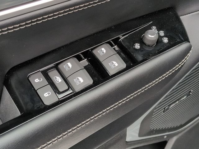New 2026 Jeep Grand Wagoneer L Limited AWD/4WD image 15