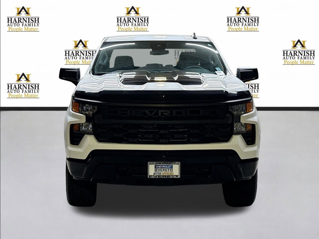 Used 2025 Chevrolet Silverado 1500 Custom Trail Boss w/ Turbomax Blackout Package image 2
