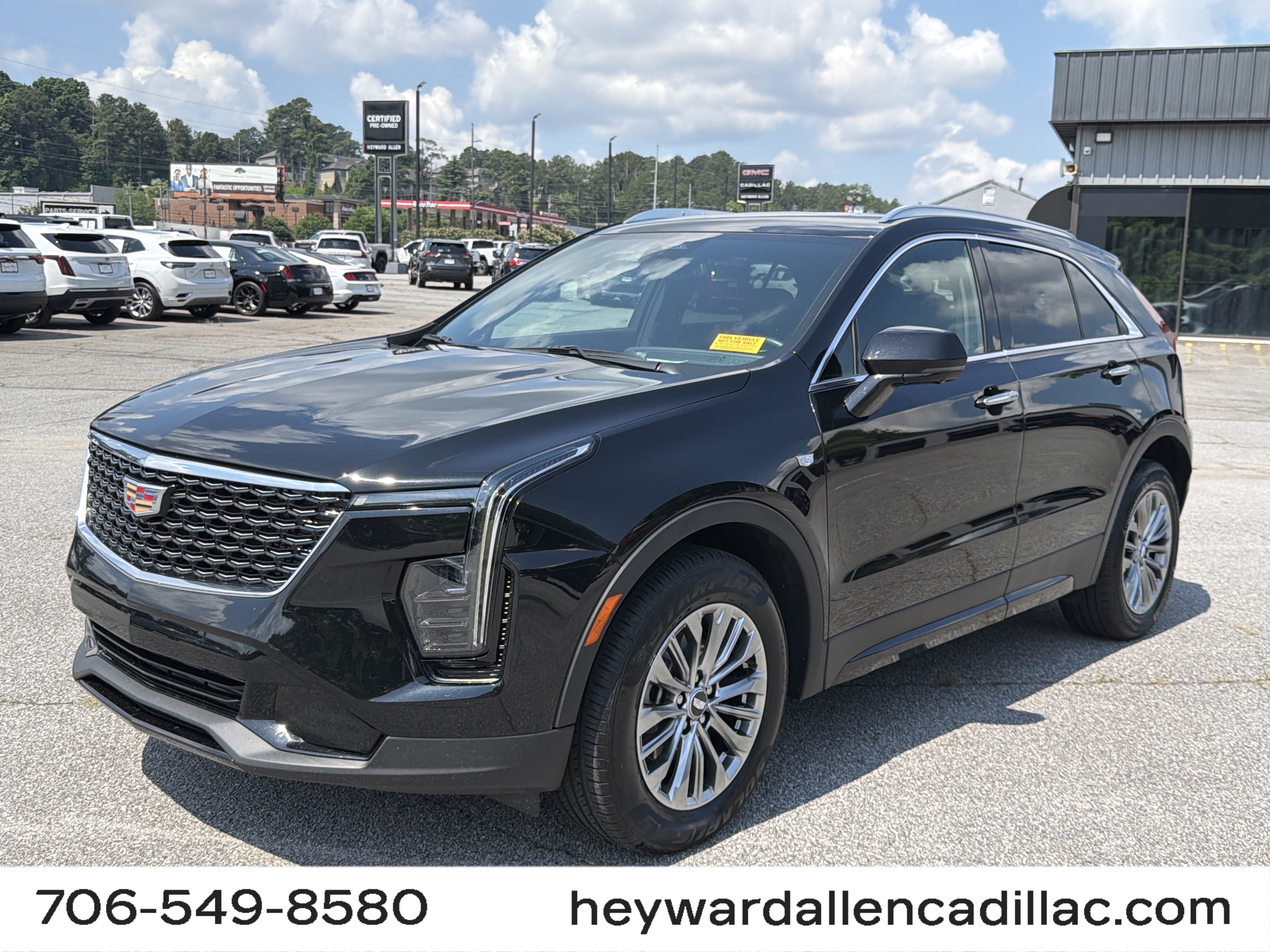 Used 2025 Cadillac XT4 Premium Luxury FWD image 1