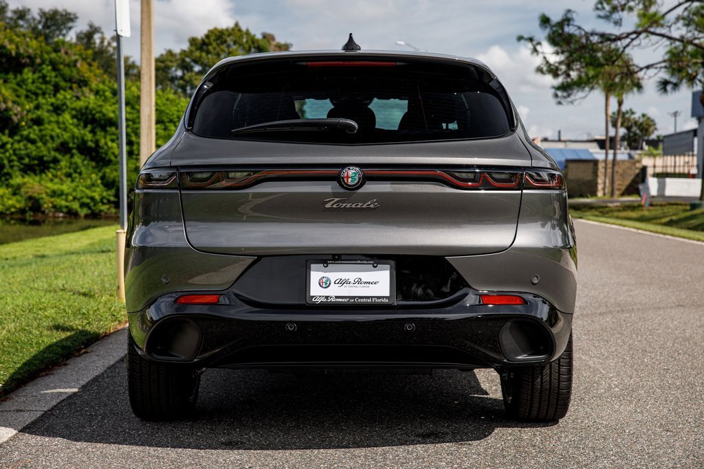 New 2025 Alfa Romeo Tonale w/ Premium Package image 7