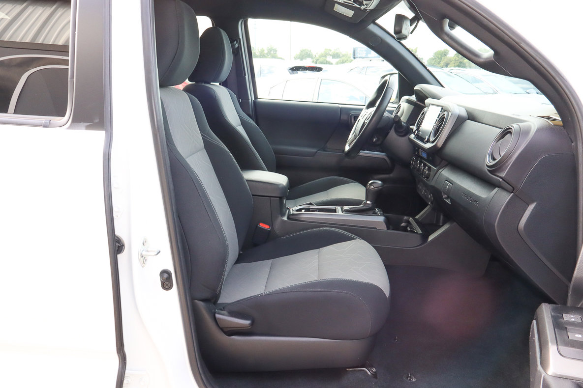 Used 2023 Toyota Tacoma TRD Off-Road image 26