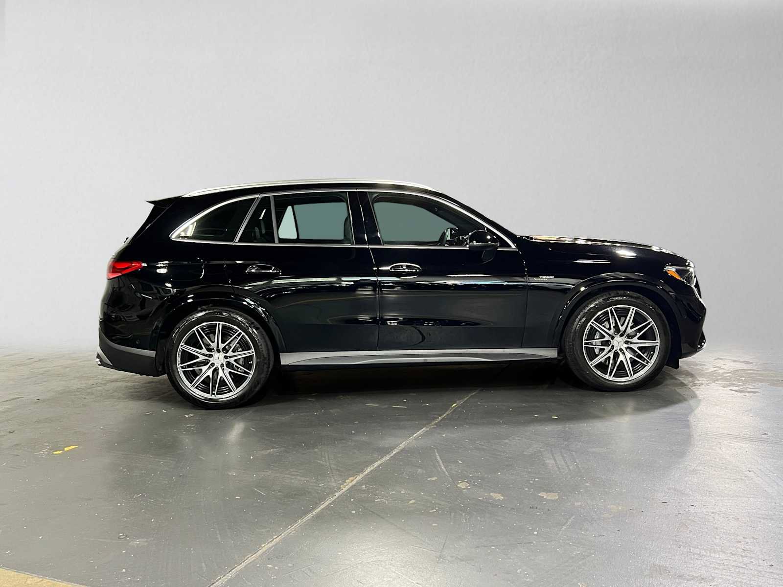Used 2026 Mercedes-Benz GLC 43 AMG 4MATIC image 2