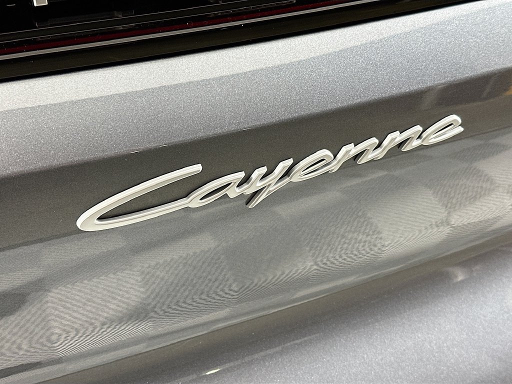 New 2026 Porsche Cayenne AWD/4WD image 33