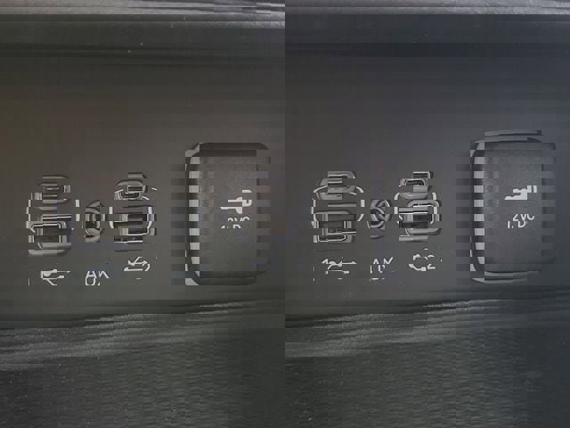 New 2025 Jeep Grand Cherokee Altitude image 30