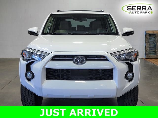 Used 2020 Toyota 4Runner SR5 Premium w/ Moonroof Package AWD/4WD image 3