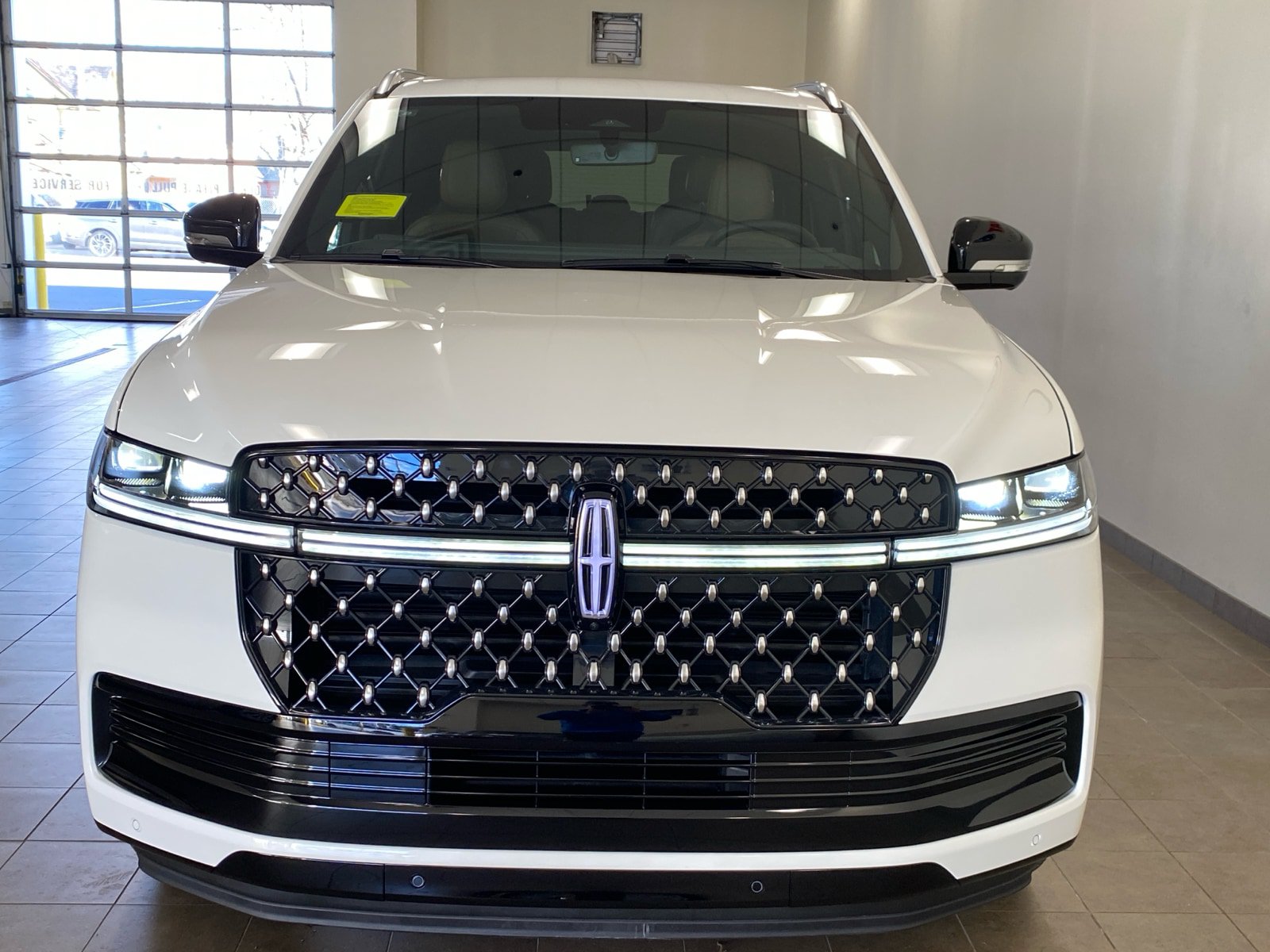 New 2025 Lincoln Navigator Black Label AWD/4WD image 3