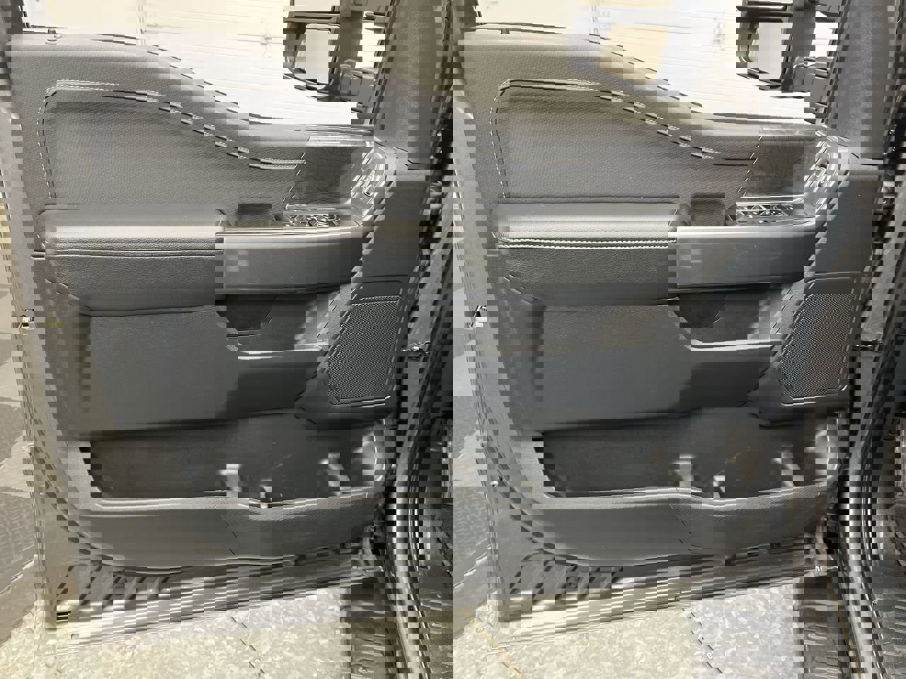 Used 2022 Ford F150 XLT w/ Equipment Group 302A High image 7