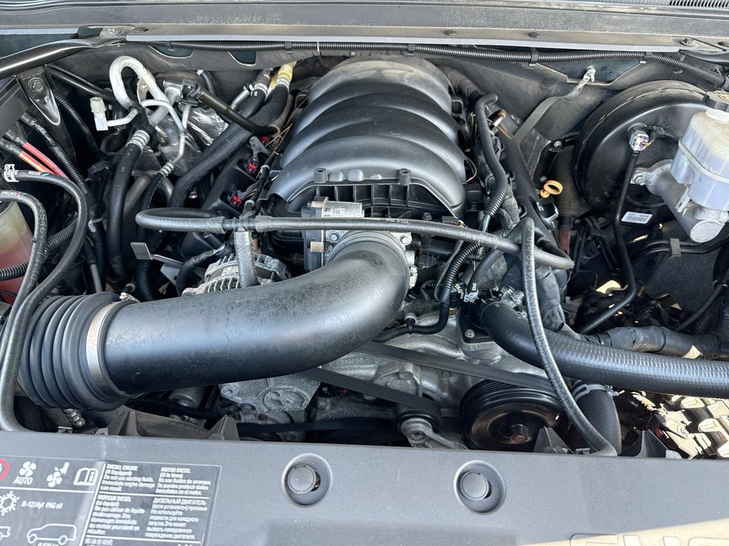 Used 2020 Chevrolet Suburban Premier AWD/4WD image 27