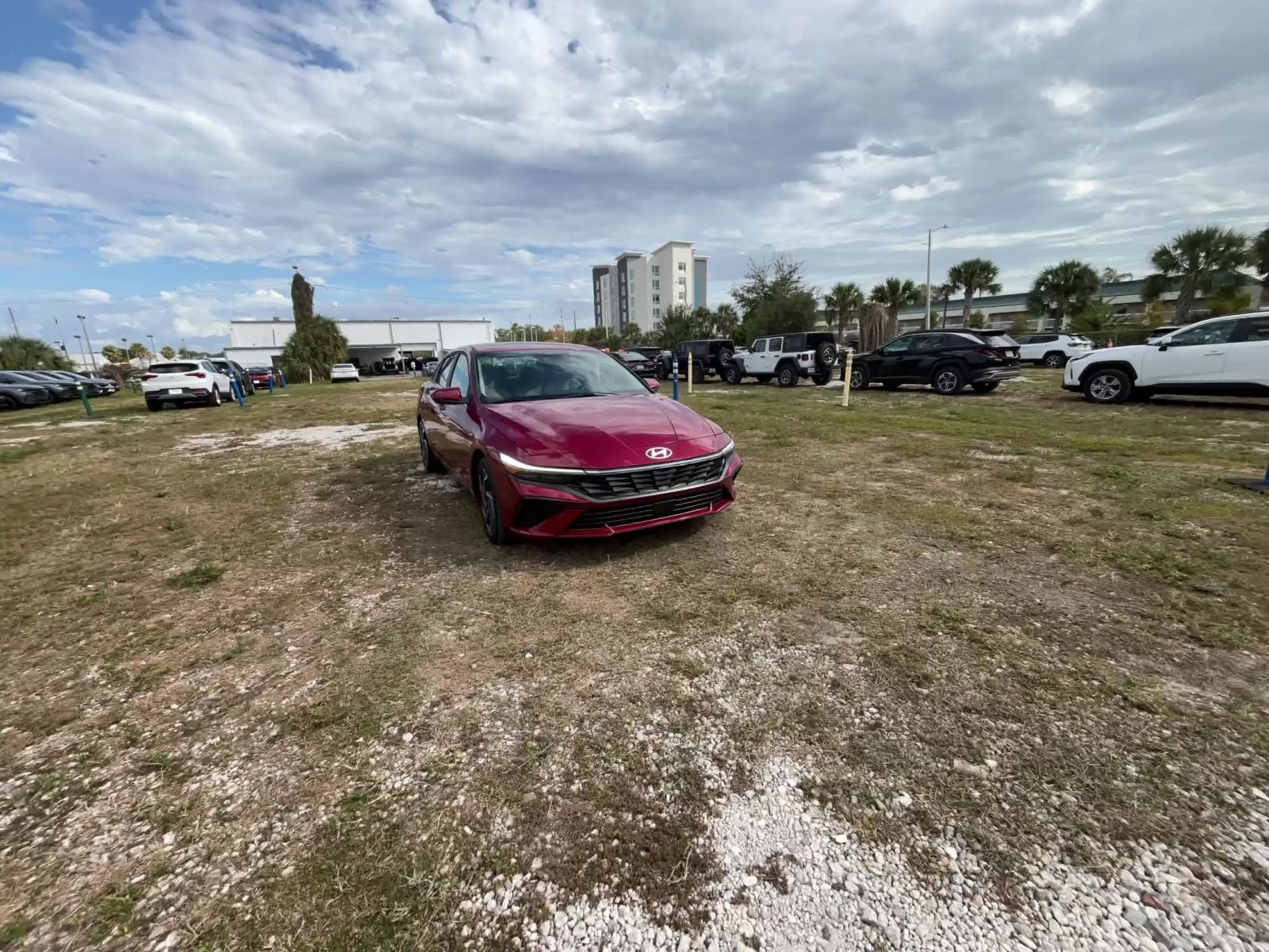 Used 2025 Hyundai Elantra Limited image 18