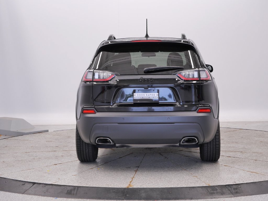 Certified 2019 Jeep Cherokee Latitude Plus AWD/4WD image 4