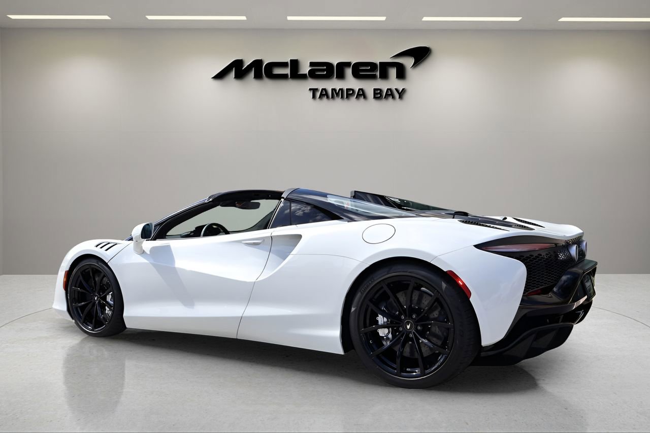 New 2026 McLaren Artura Spider image 6