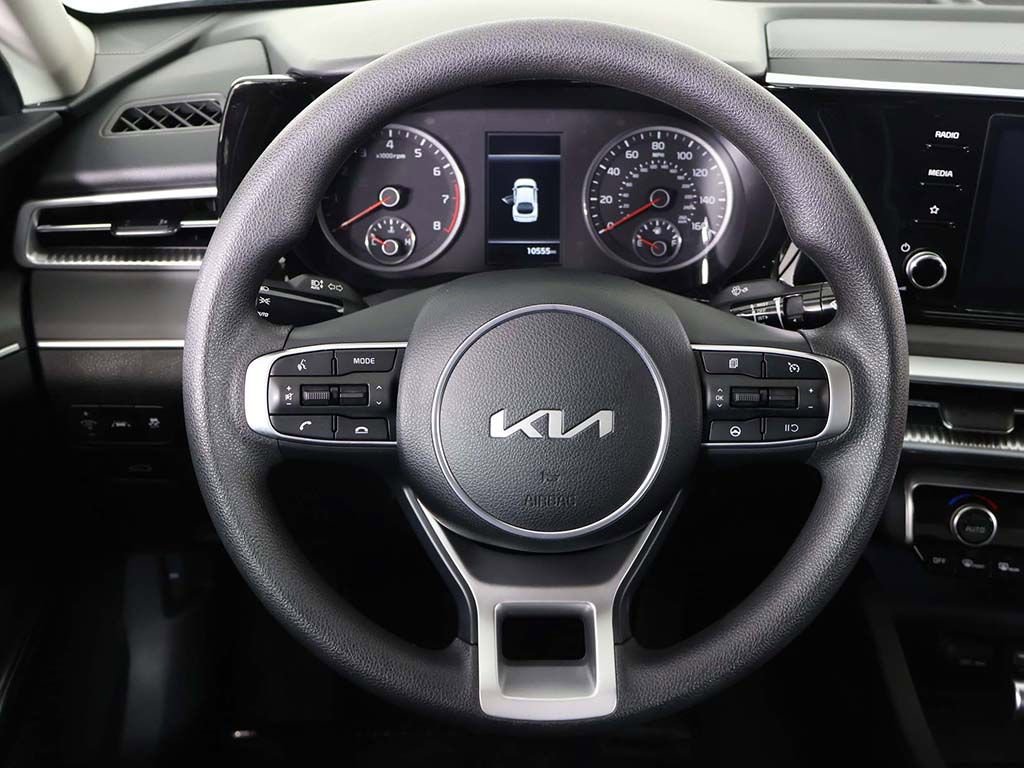 Used 2023 Kia K5 LXS FWD image 36