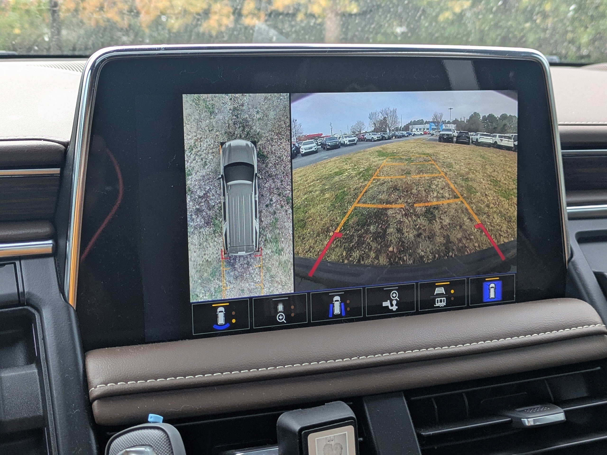 Used 2024 Chevrolet Tahoe High Country image 24