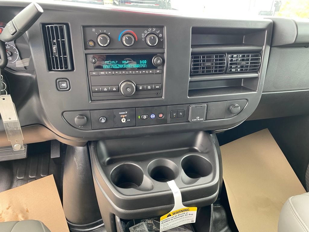 New 2025 Chevrolet Express 3500 LS w/ Chrome Appearance Package RWD image 14
