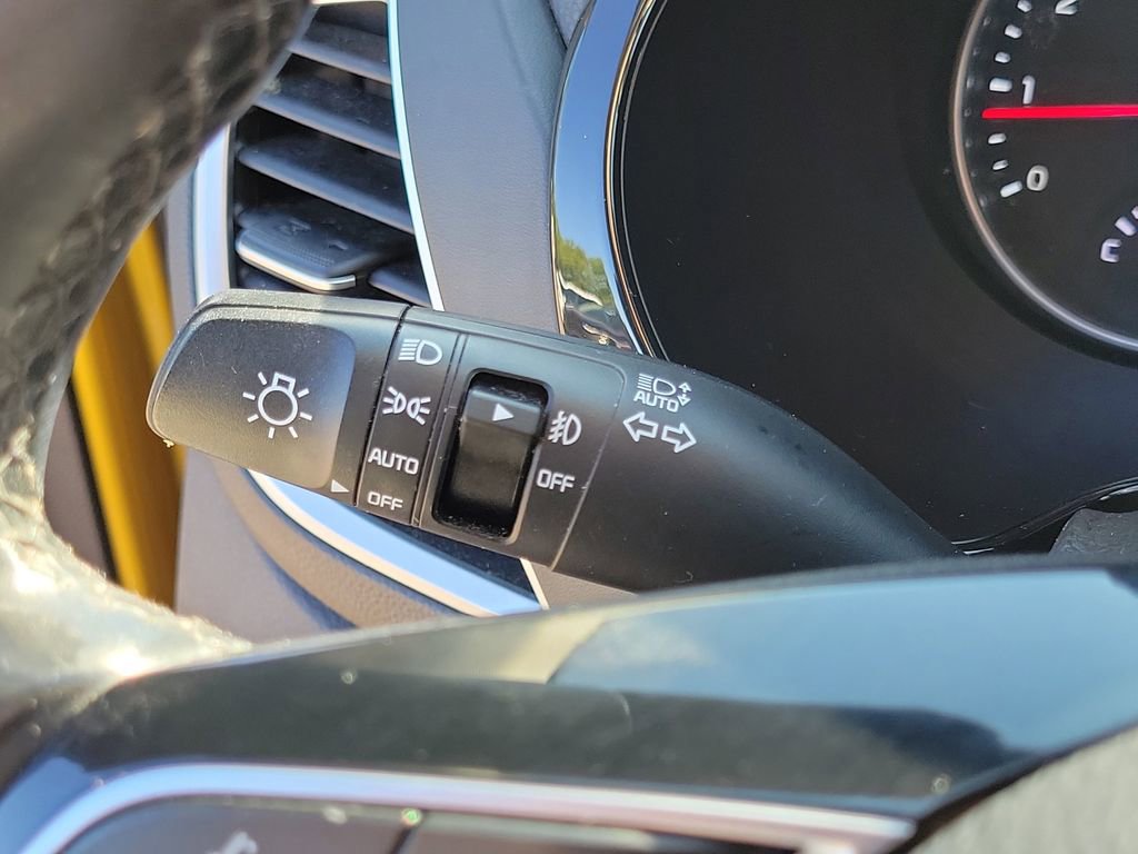 Used 2021 Kia Seltos SX AWD/4WD image 16