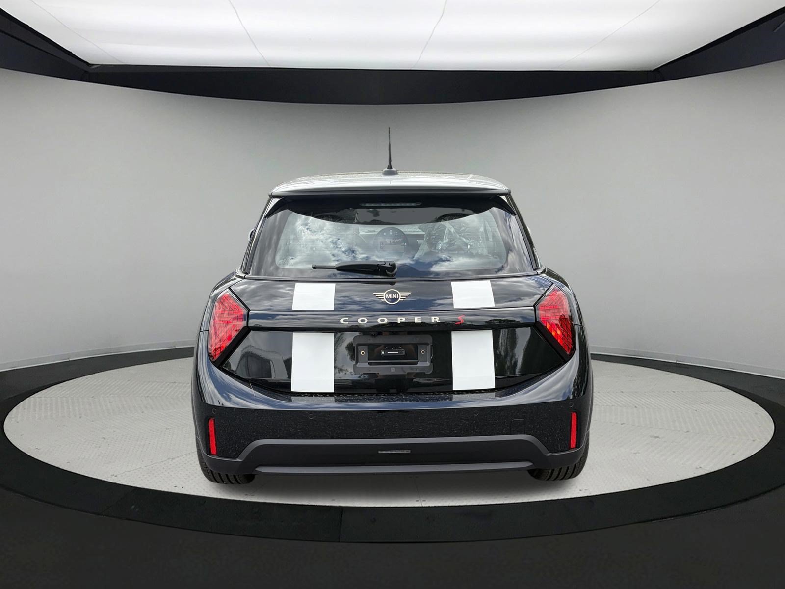 New 2026 MINI Cooper S FWD image 7