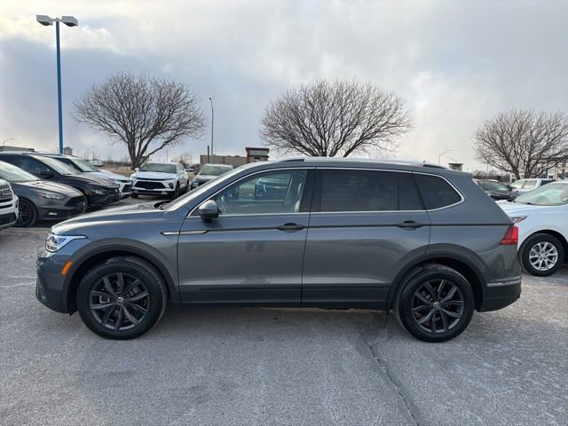 Used 2023 Volkswagen Tiguan SE image 8