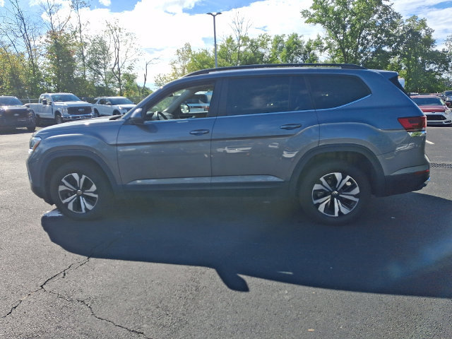 Used 2024 Volkswagen Atlas SE AWD/4WD image 7