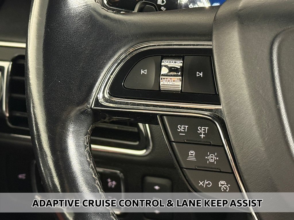 Used 2024 Lincoln Navigator L 4WD image 4