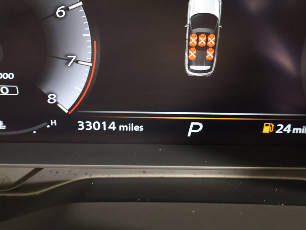 Used 2023 INFINITI QX60 Luxe w/ Performance Audio Package AWD/4WD image 44