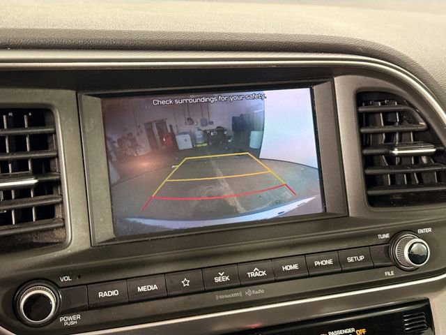 Used 2020 Hyundai Elantra SEL FWD image 28