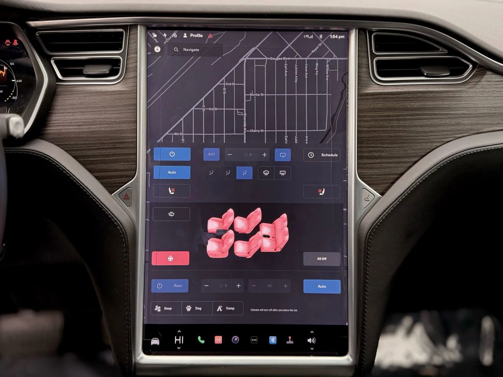 Used 2016 Tesla Model X 75D image 17