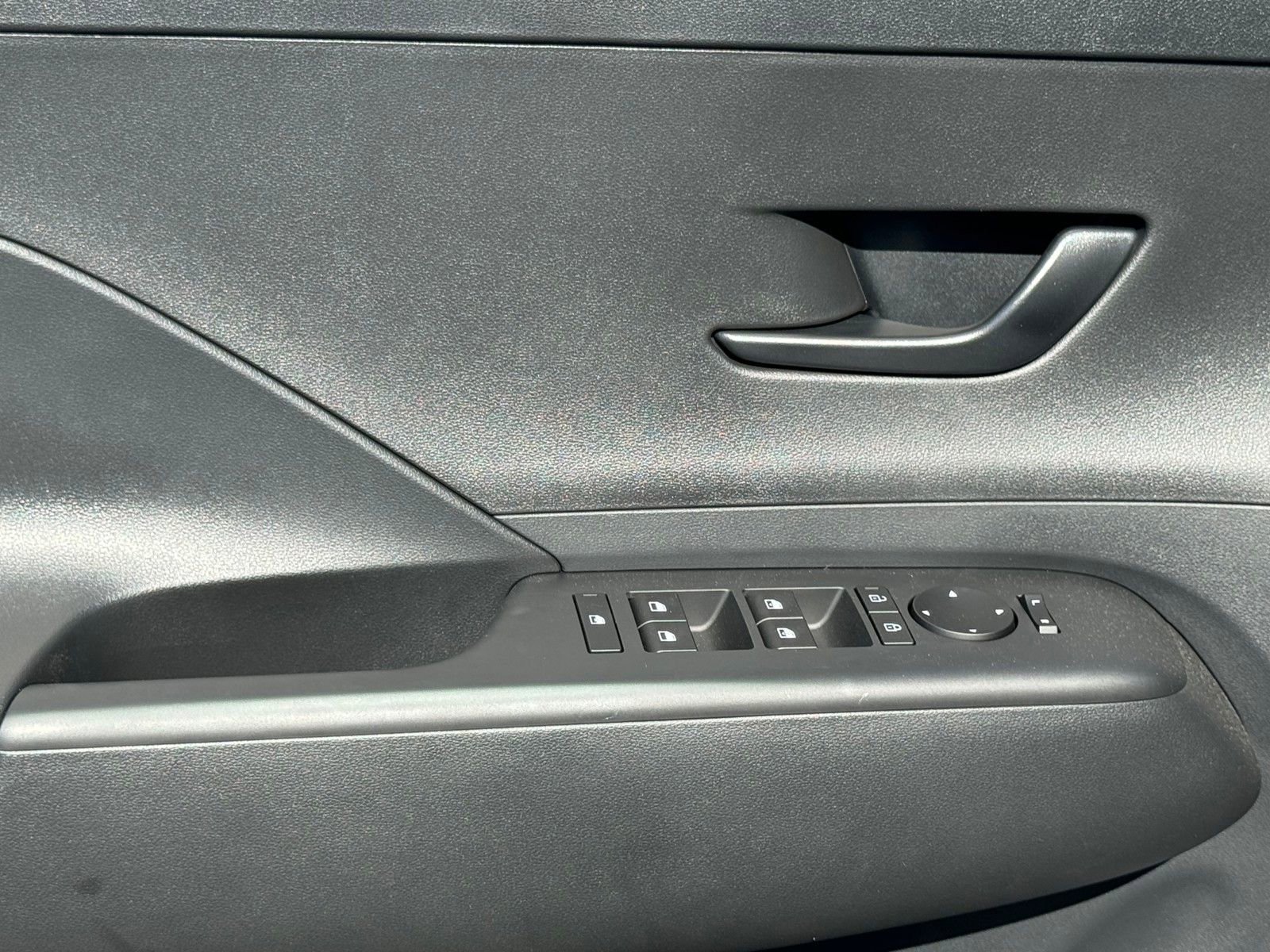 New 2026 Hyundai Kona SEL Sport FWD image 9