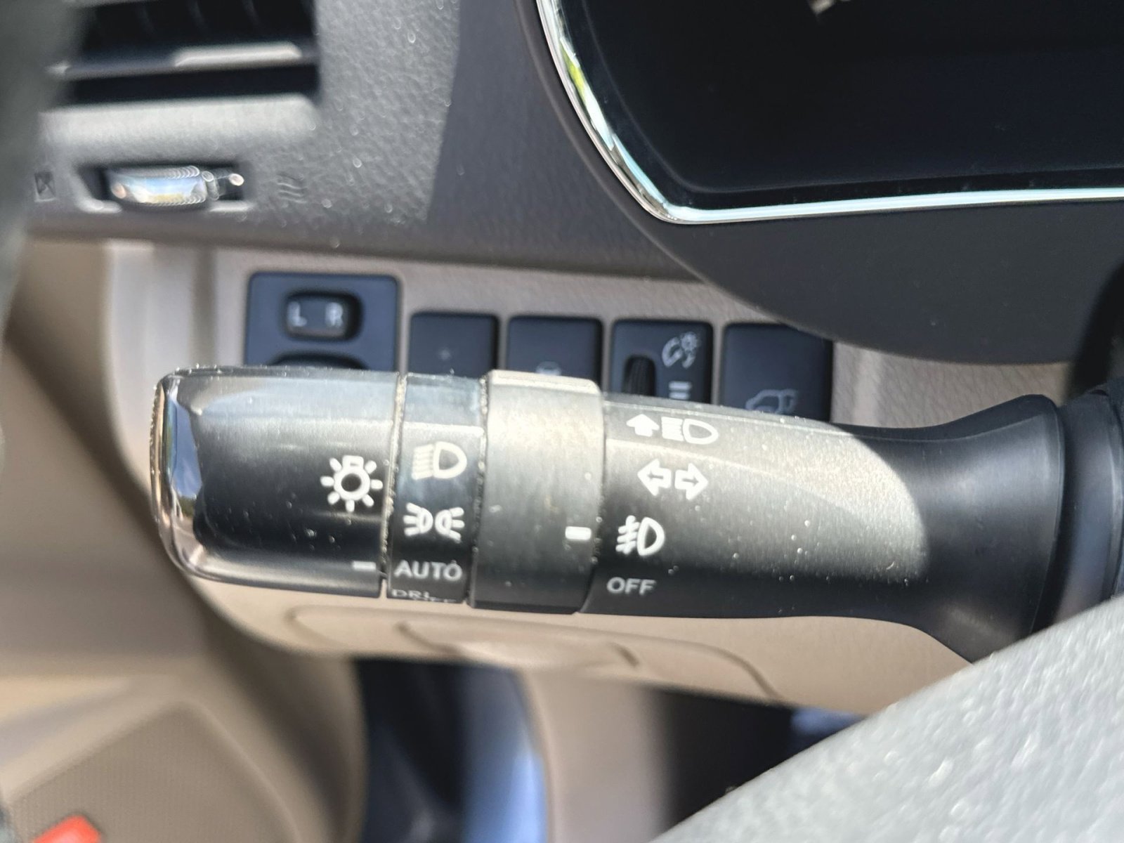 Used 2013 Toyota Highlander Limited image 20