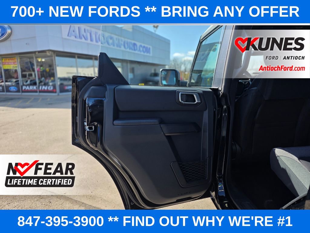 New 2026 Ford Bronco Base image 24