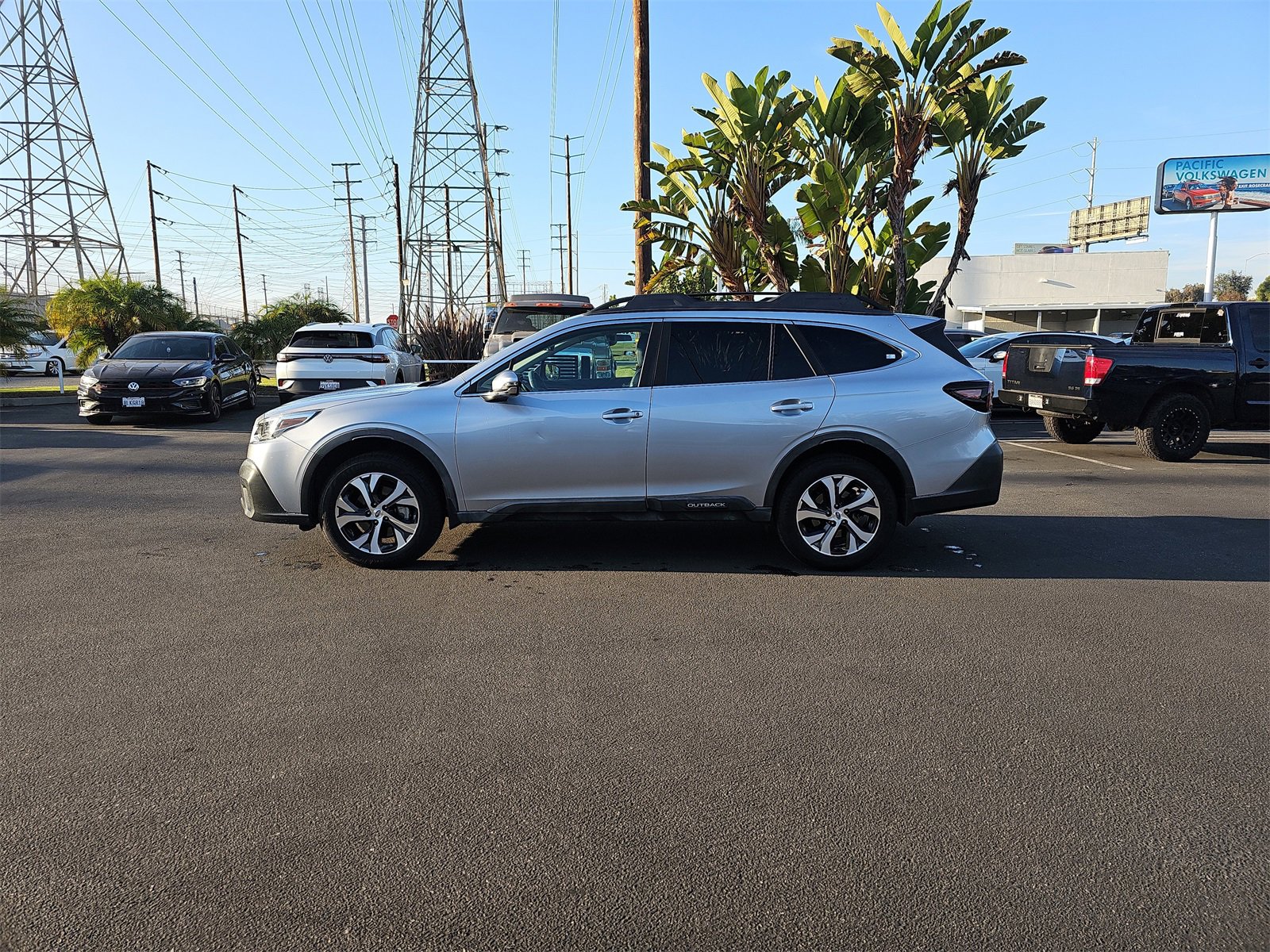Used 2020 Subaru Outback Limited w/ Popular Package #2 image 4