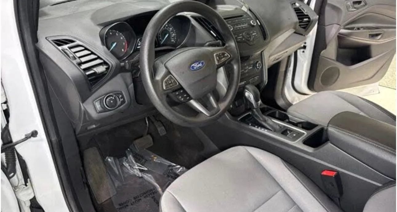 Used 2018 Ford Escape S FWD image 6
