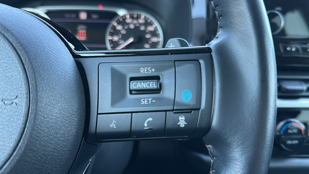 Certified 2025 Nissan Pathfinder SL AWD/4WD image 24