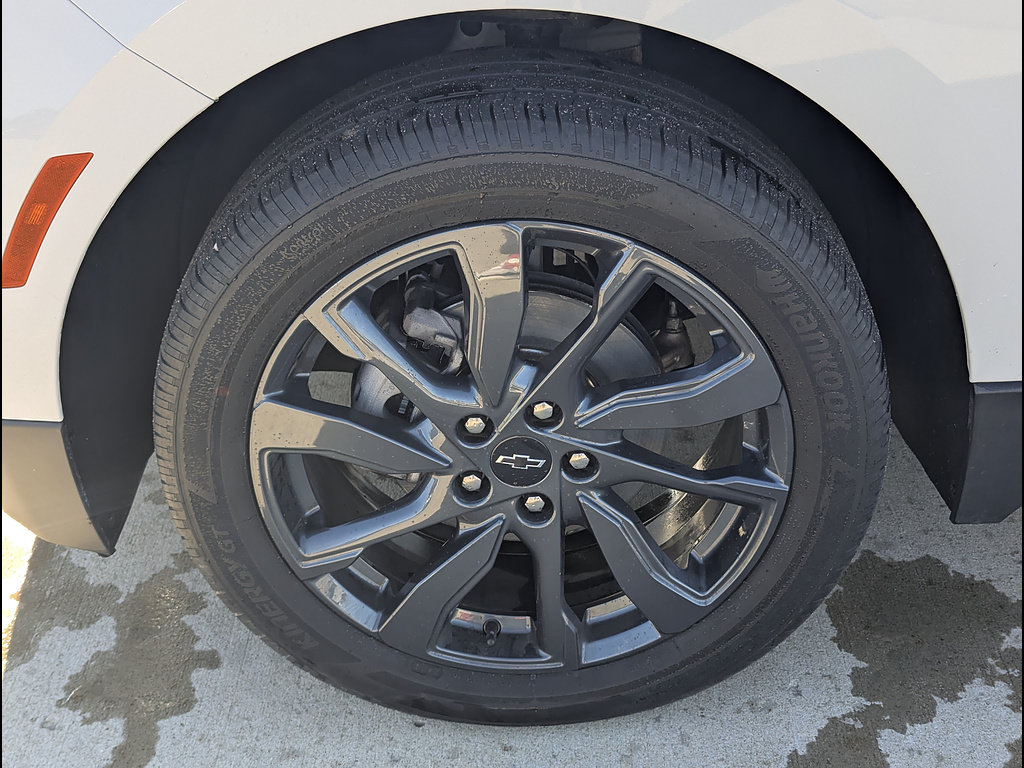Used 2024 Chevrolet Equinox RS w/ RS Leather Package AWD/4WD image 13