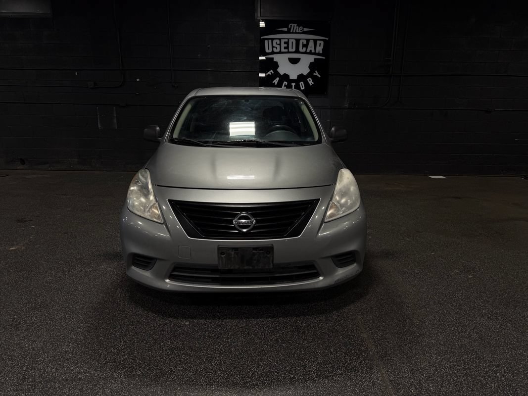 Used 2014 Nissan Versa S Plus FWD image 9