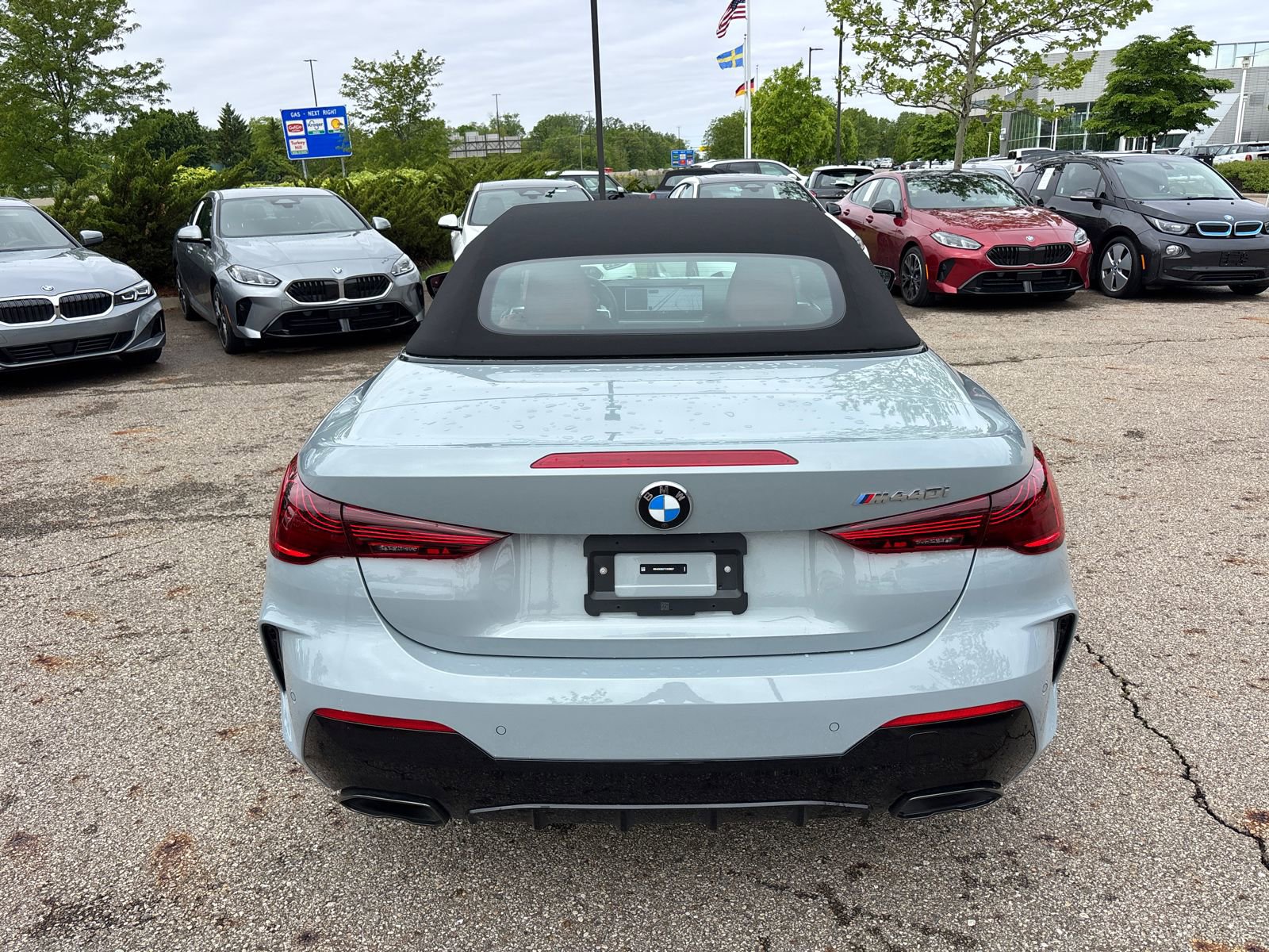 Used 2026 BMW M440i Convertible RWD image 6