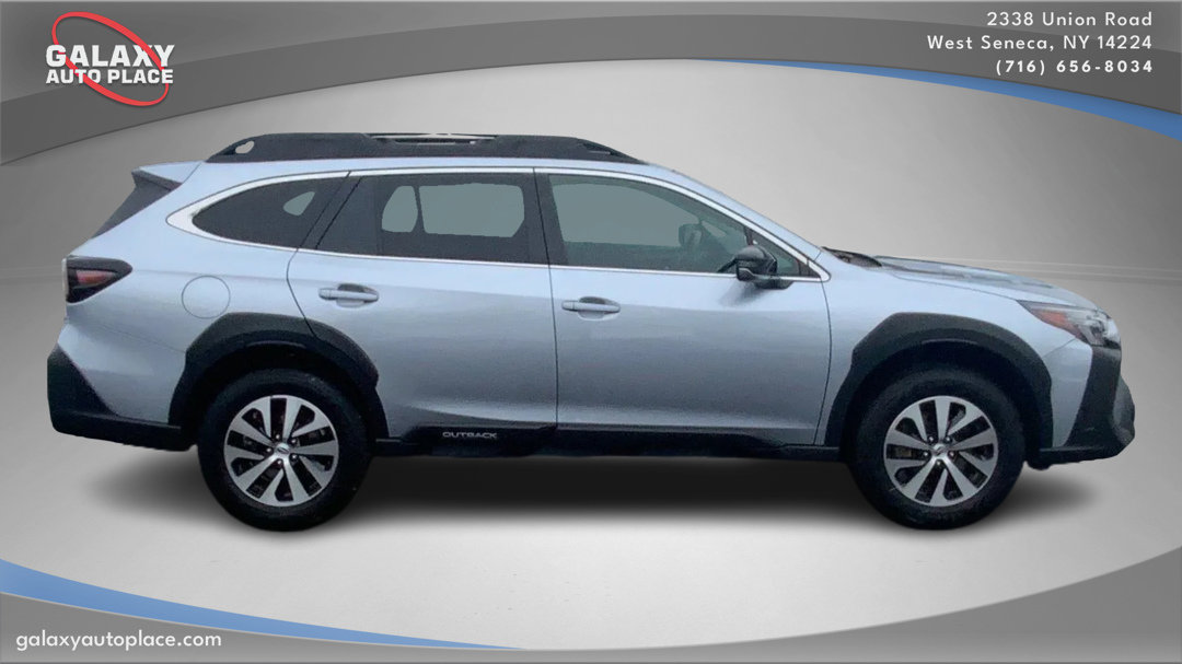 Used 2023 Subaru Outback Premium image 4