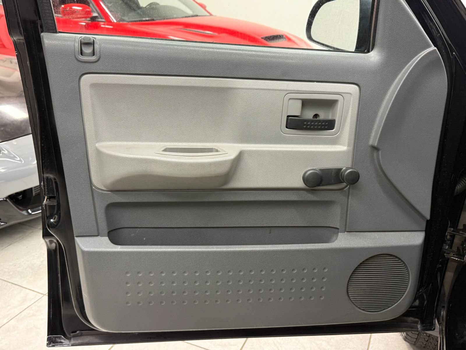 Used 2005 Dodge Dakota ST RWD image 16