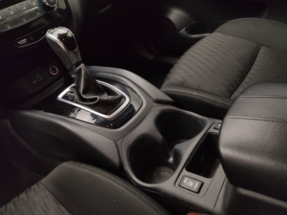 Used 2019 Nissan Rogue S w/ Special Edition Package FWD image 26