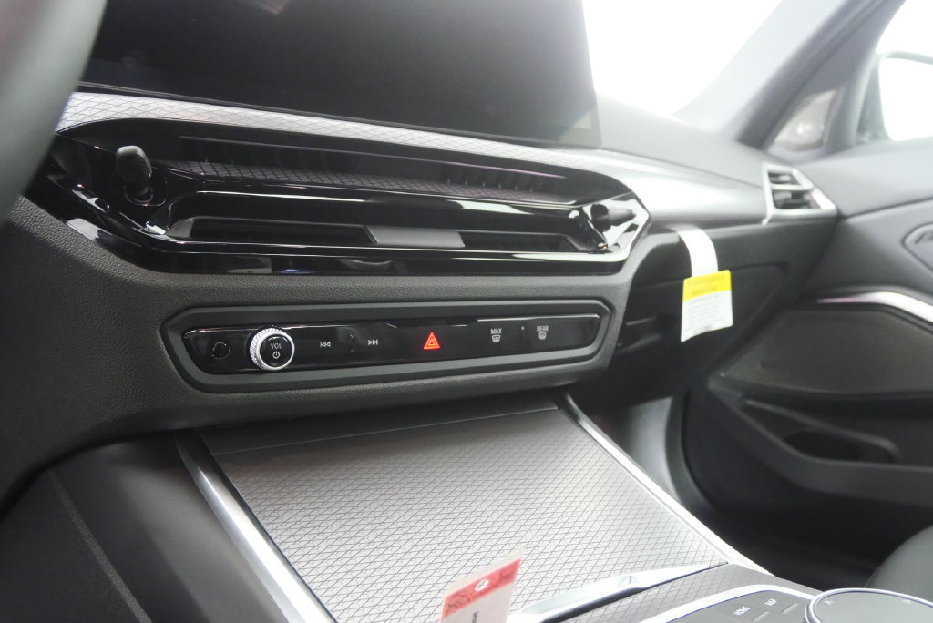 New 2026 BMW 330i Sedan w/ Premium Package RWD image 18