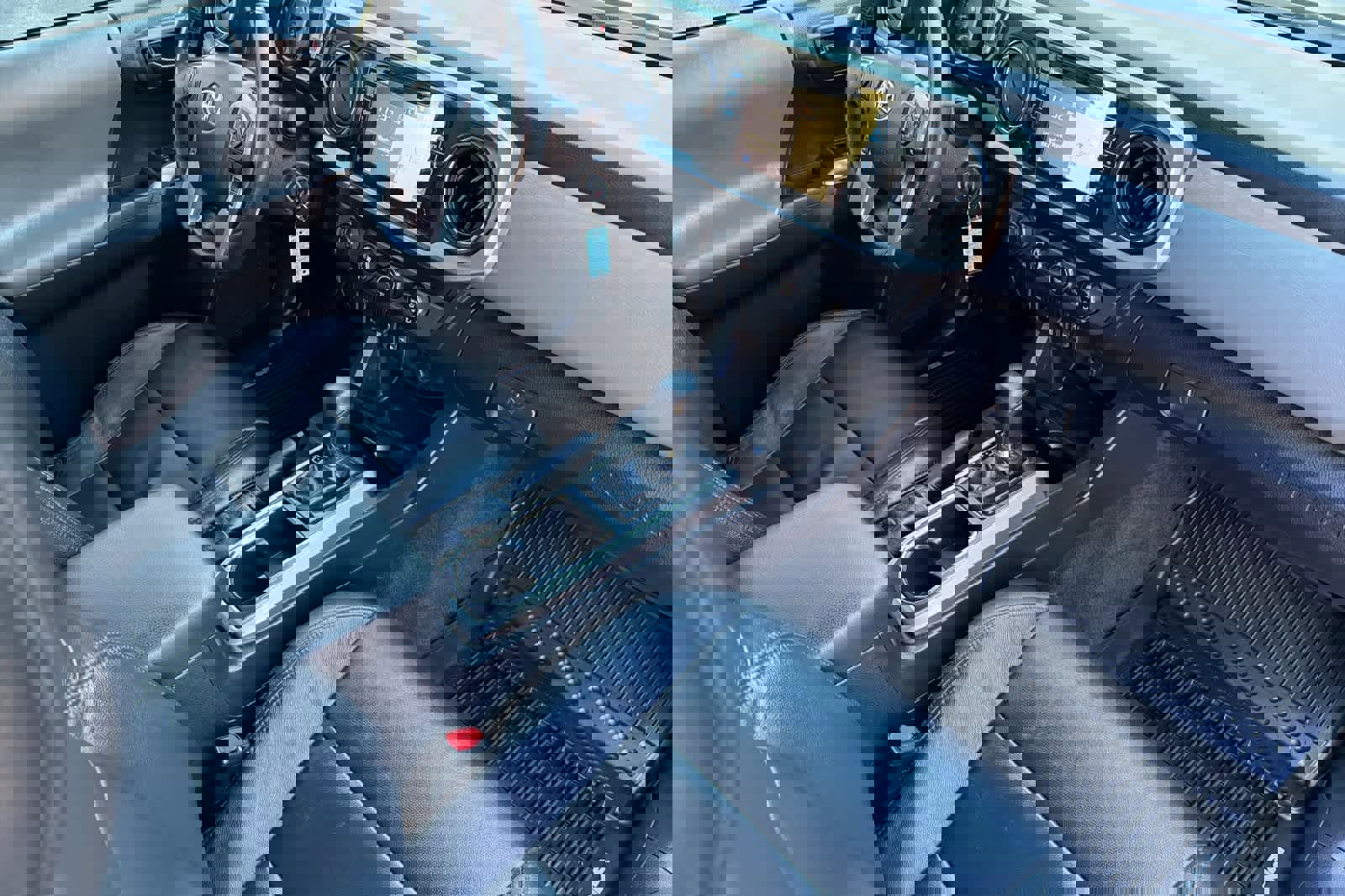 Used 2019 Toyota Tacoma SR5 image 17