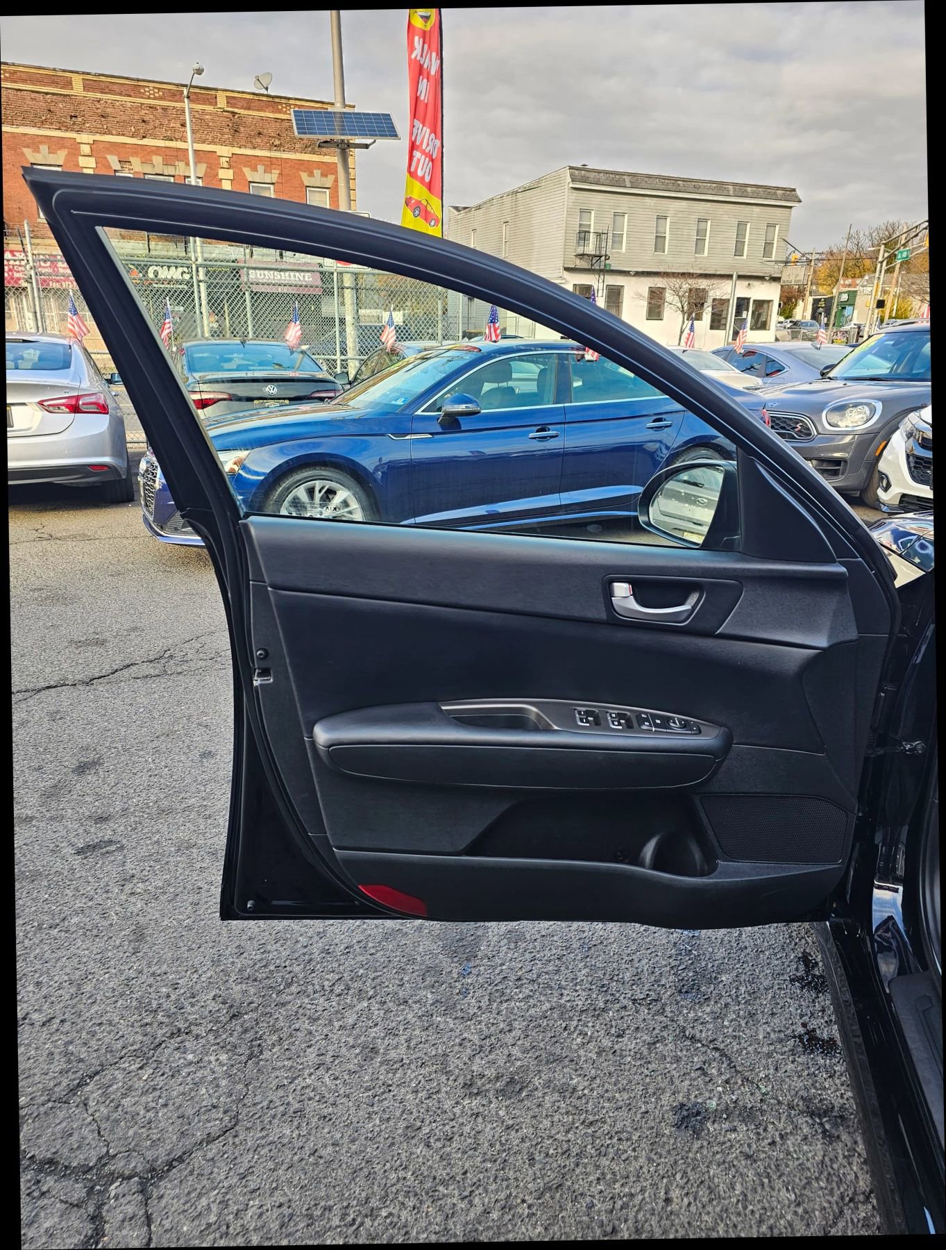 Used 2020 Kia Optima SE image 11