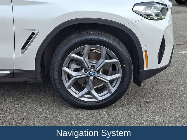 Used 2024 BMW X4 xDrive30i w/ Parking Assistance Package AWD/4WD image 10