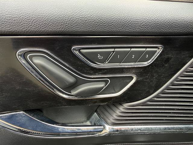 Used 2021 Lincoln Corsair AWD w/ Premium Package image 17