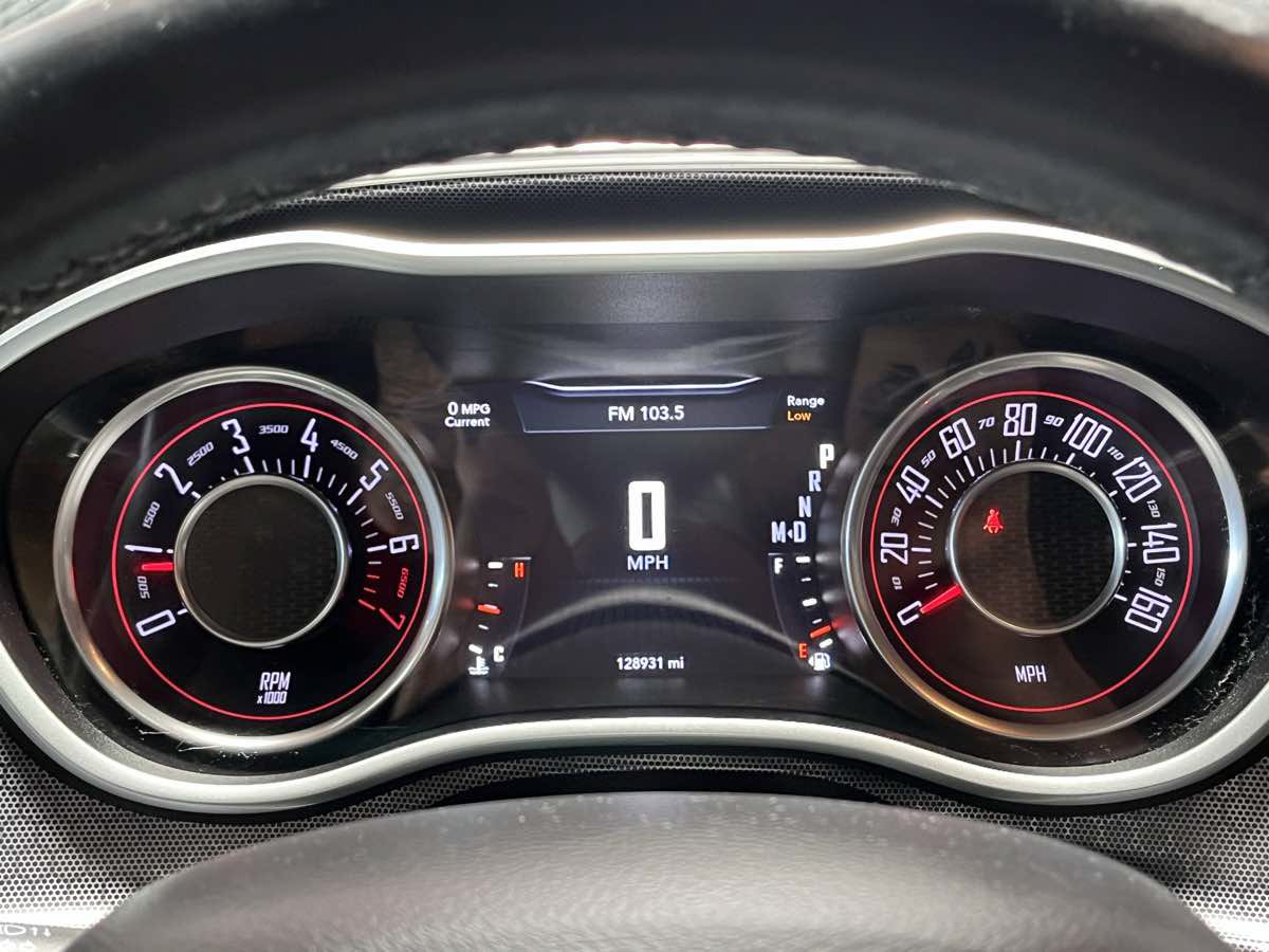 Used 2015 Dodge Challenger SXT Plus RWD image 15