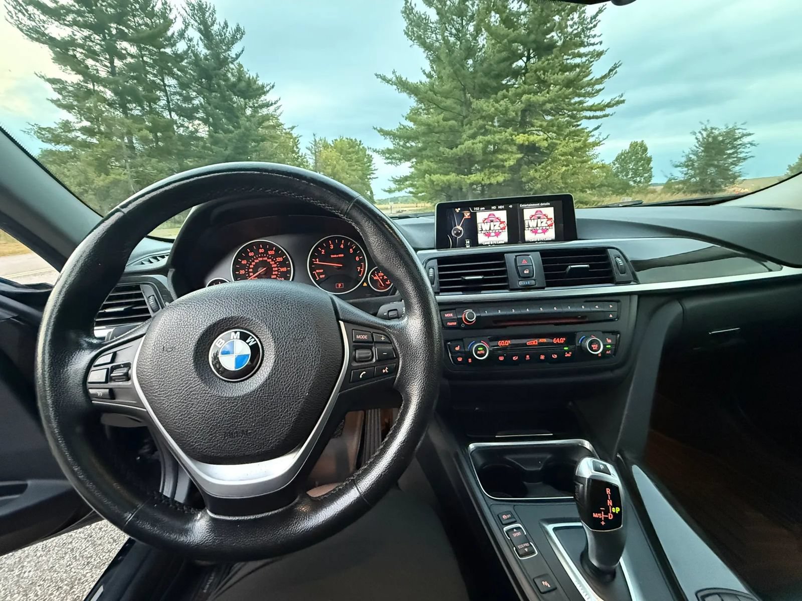 Used 2015 BMW 328i xDrive Sedan AWD/4WD image 12