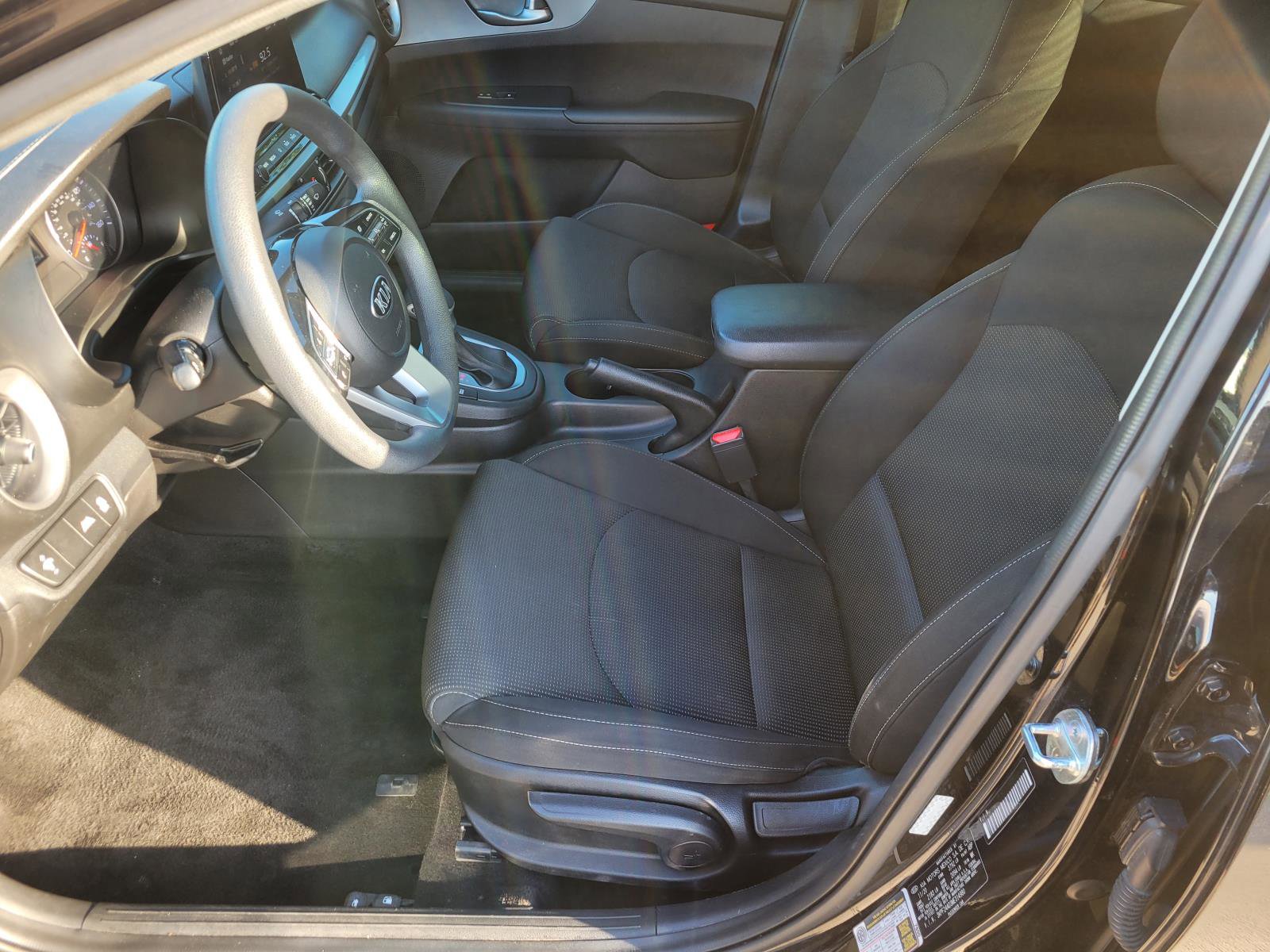 Used 2021 Kia Forte Sedan image 3