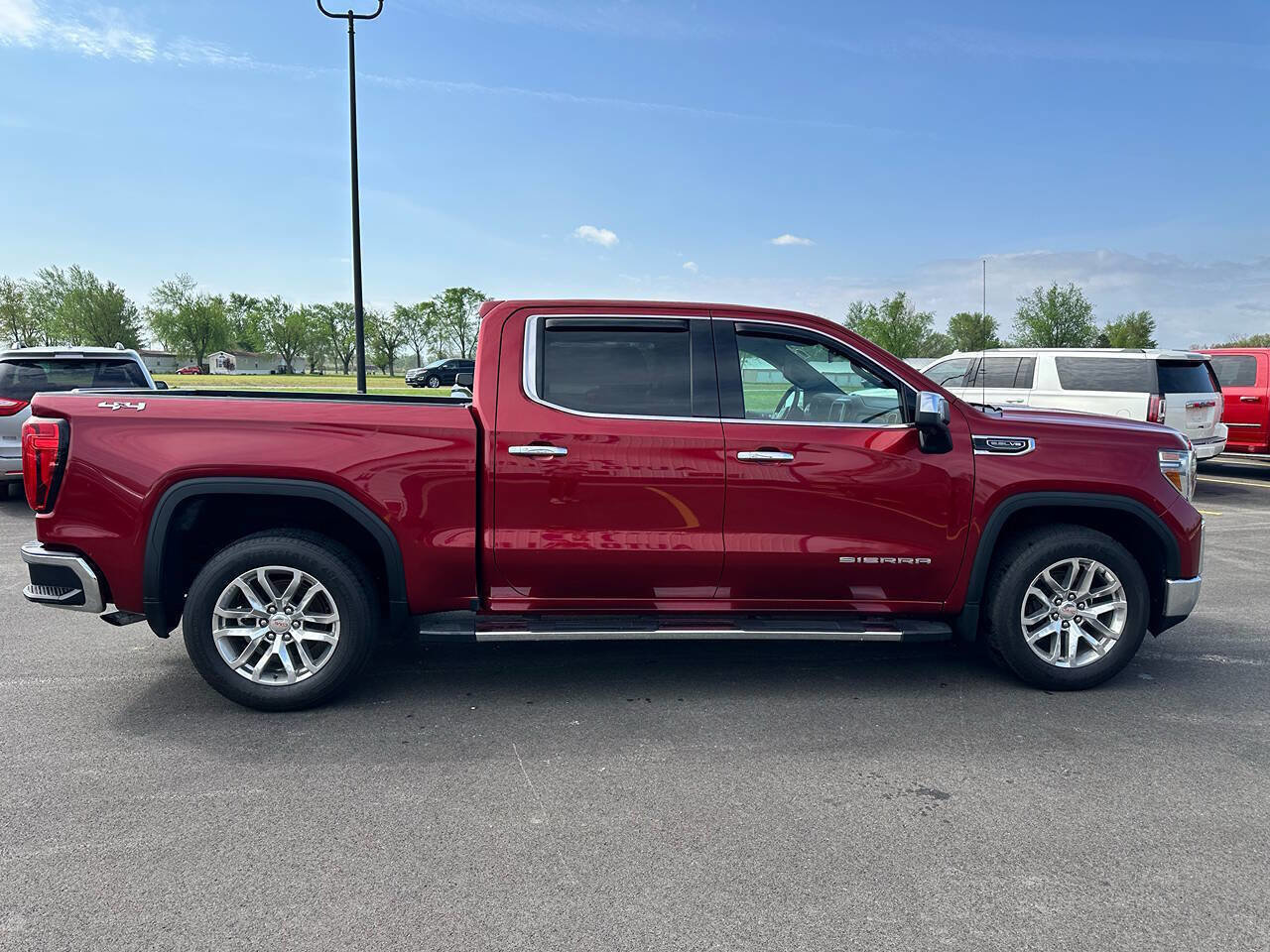 Used 2019 GMC Sierra 1500 SLT w/ SLT Premium Plus Package AWD/4WD image 7